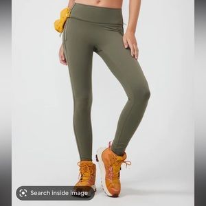 Outdoor Voices Snacks 7/8 Legging green Small
